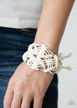 Load image into Gallery viewer, Macrame Mode - White
