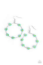 Load image into Gallery viewer, Dainty Daisies - Blue
